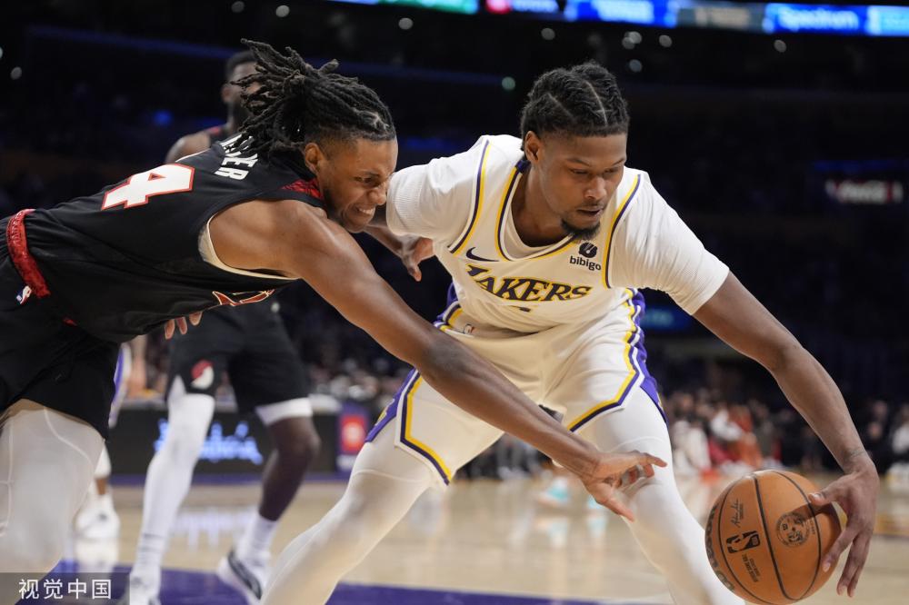 而在进攻中 而在进攻中